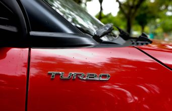 Usuwanie wgnieceń Lublin – skutecznie, bez lakierowania