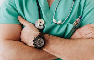 Gdzie można zrobić badanie na osteoporozę – praktyczny przewodnik dla pacjentów