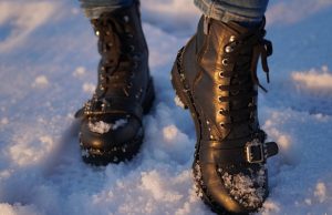Jak wybrać trzewiki damskie skórzane i ocieplane botki damskie, aby zapewnić sobie komfort przez całą zimę? bitki damskie