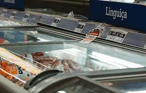 Zamrażarki skrzyniowe – jak wybrać rozwiązanie, które wspiera sprzedaż, wygodę pracy i lepszą organizację przestrzeni?